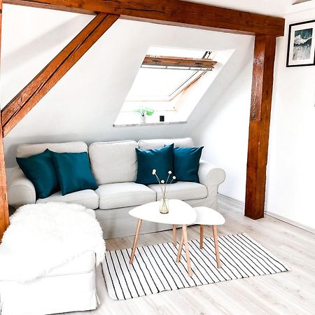 Stilvolle Dachgeschosswohnung In Duesternbrook 킬 외부 사진